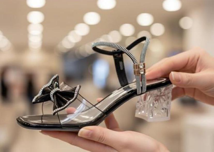 Branded Premium Transparent Black Bows Glass like Crystal Slip on Unique Design Sandal