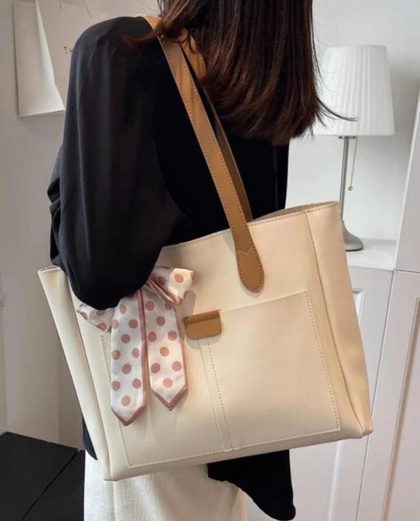 Girls Handbag for Luxury Feel asthetic