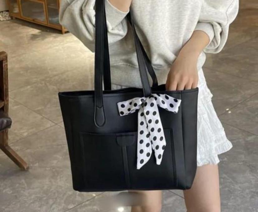Girls Handbag for Luxury Feel asthetic