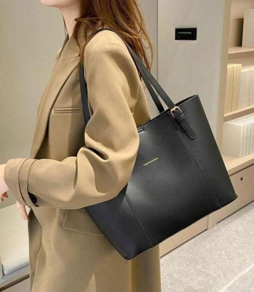 Stylish Luxury Feel bags for women