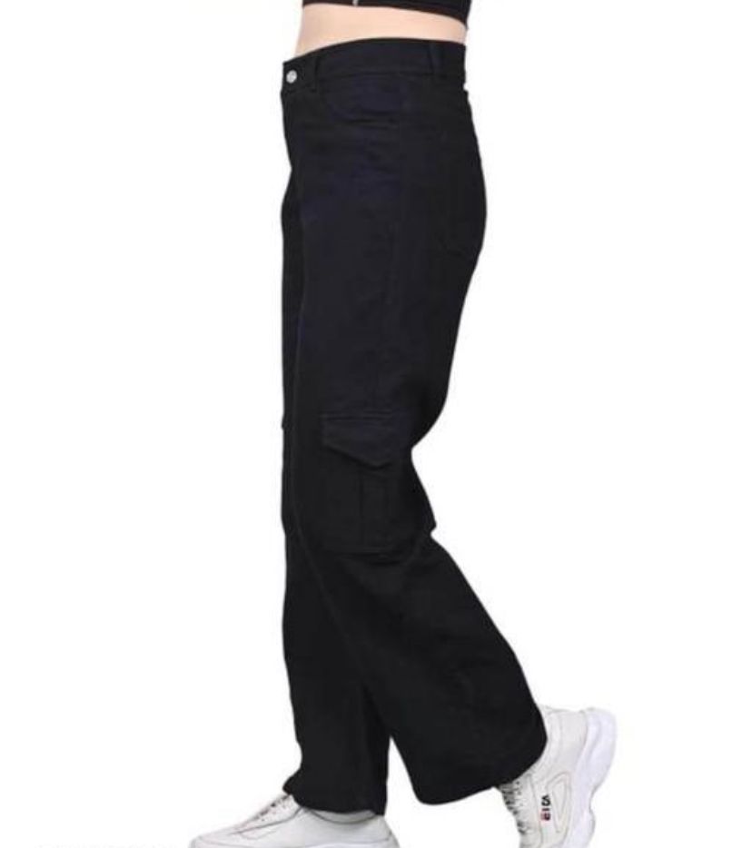 Trendy Women Cargo jeans 6 Pockets