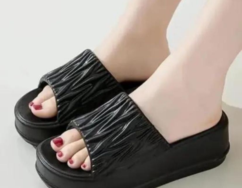 Comfortable Lightweight Slipper for Women