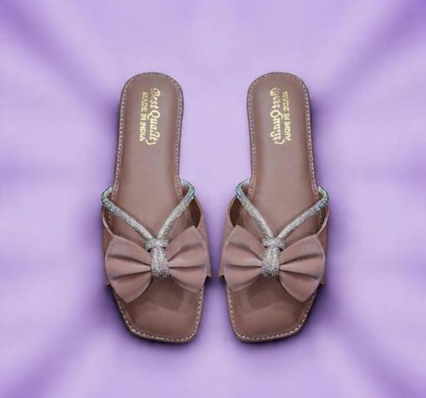 Newly launched with great design flat slipper for womens