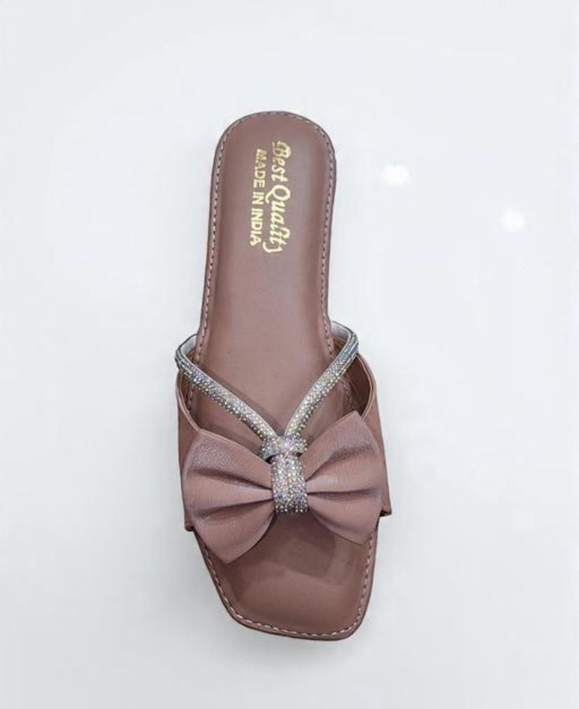 Newly launched with great design flat slipper for womens