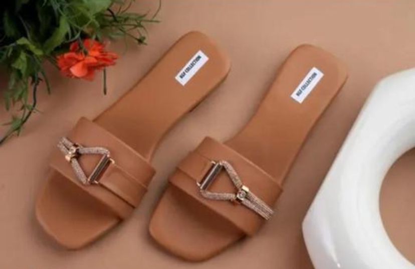 New Stylish model fancy women and girls flates slipper