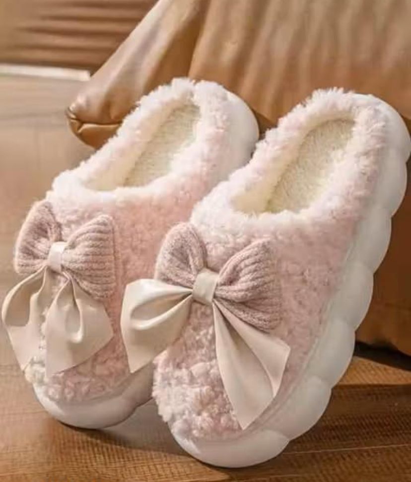 Winter Furry Cotton Ladies Slippers Soft Plush Fluffy Warm Comfortable Women Chappal