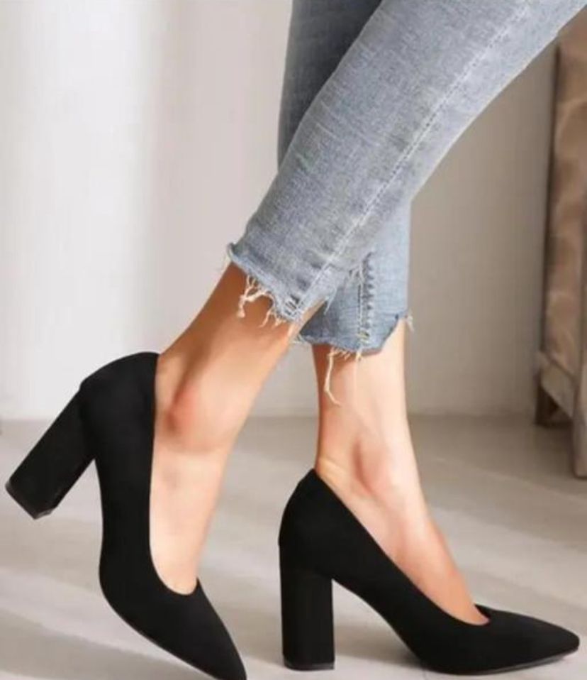 Black Velvet Heels Fasionable Trendy