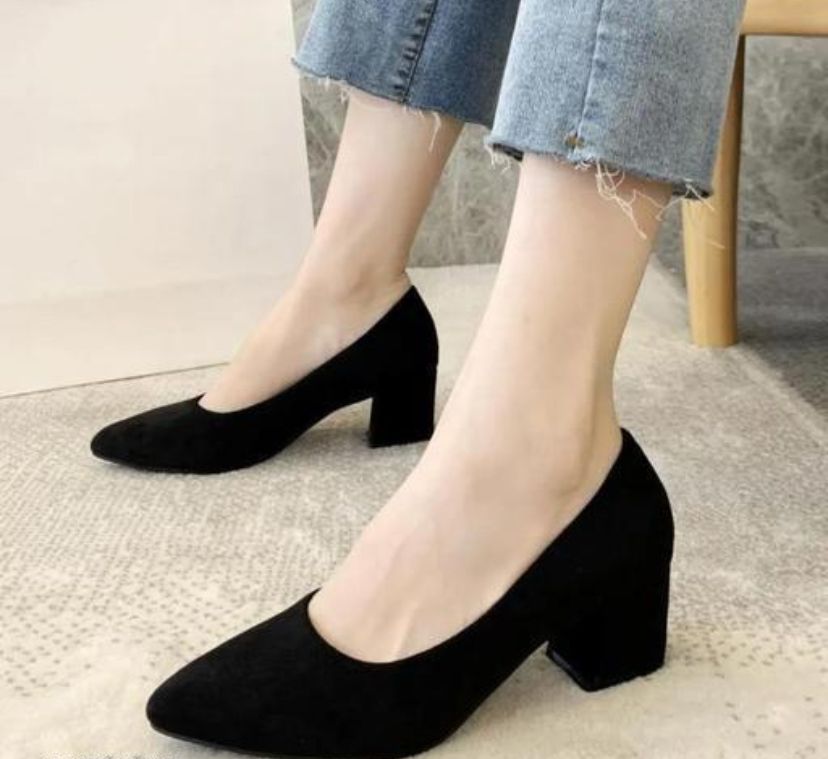 Velvet Heels Black